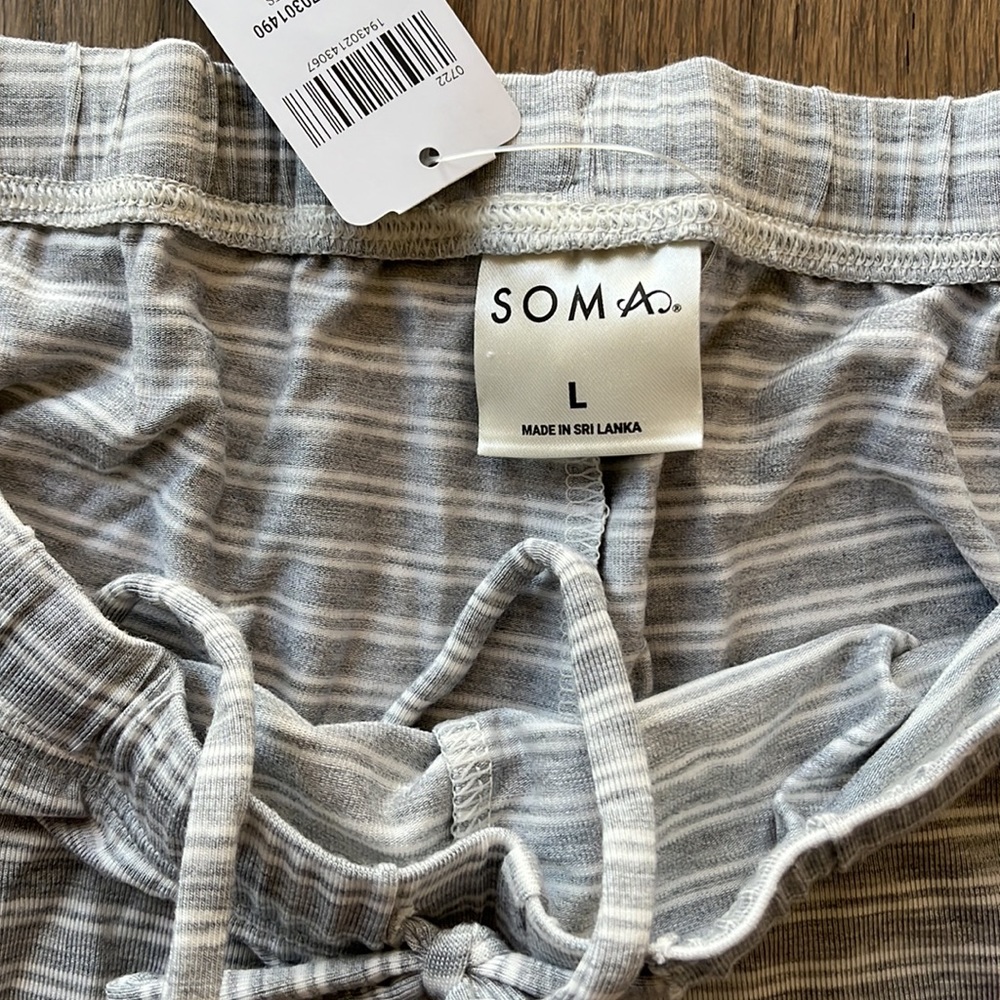 Soma Striped Shorts - Picture 2 of 3
